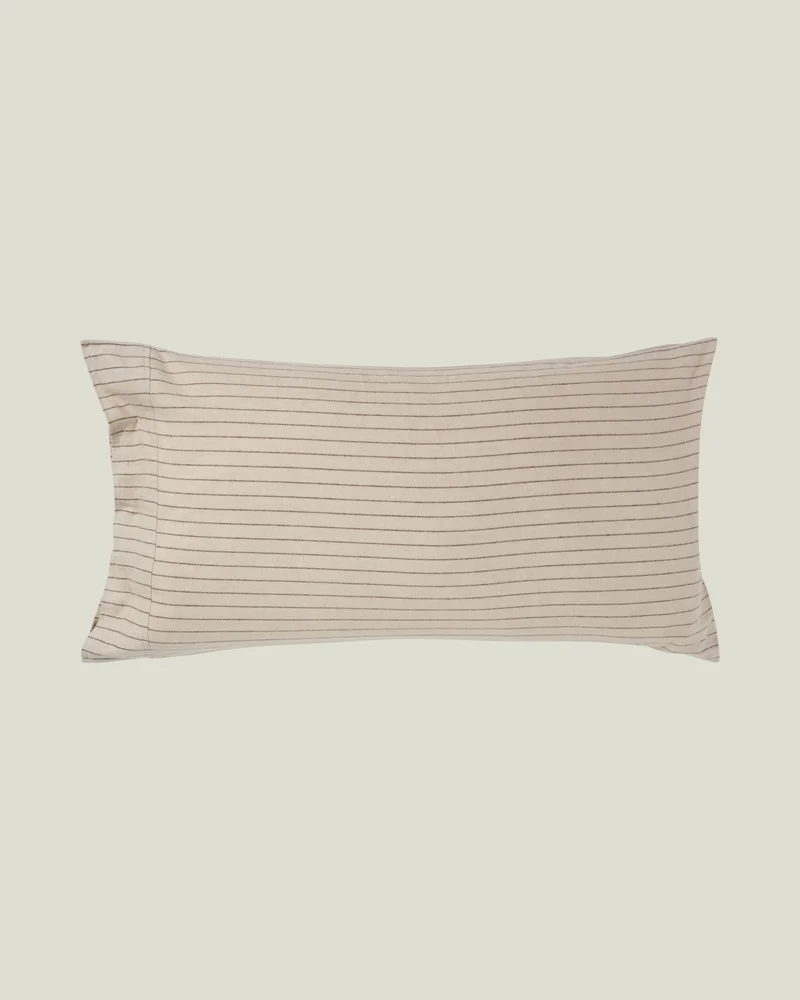 Lexington Kissenbezug aus Baumwollflanell mit Nadelstreifen beige - braun 40 x 80 cm