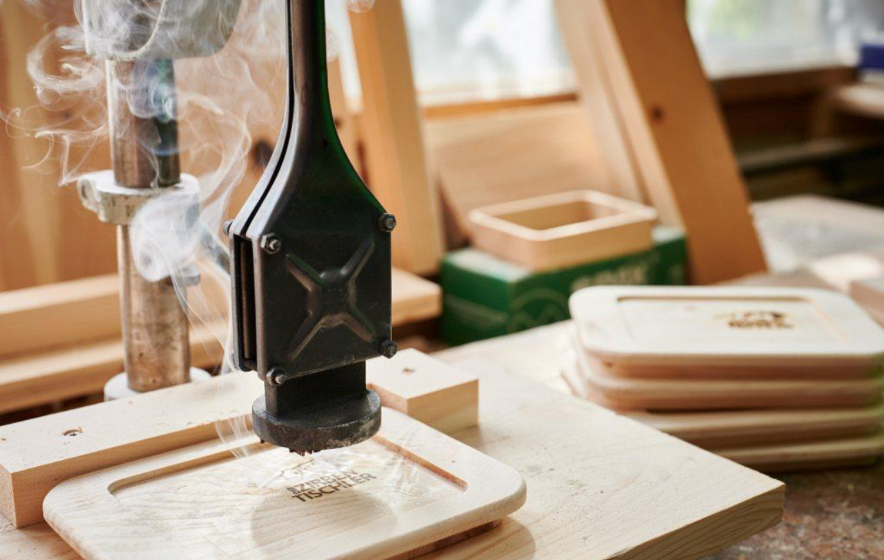 E9FD3867-9334-4386-B8F3-457D573C2AEE_1_201_a