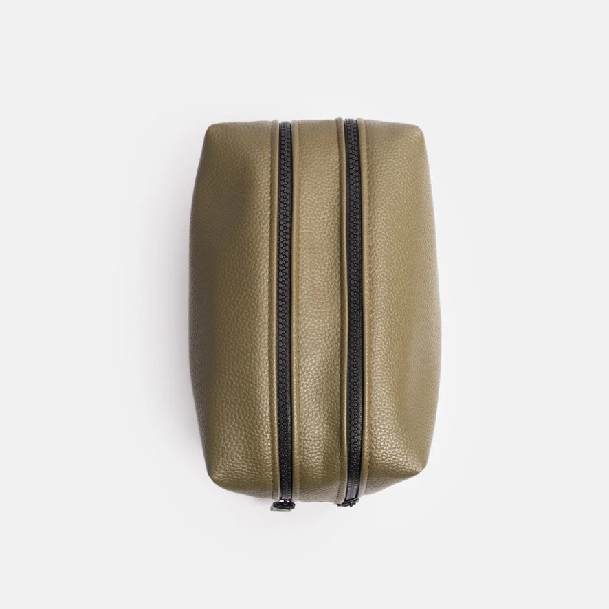 50C2AA66-3E0B-4DF8-AAB8-A2B9018212FD_1_105_c