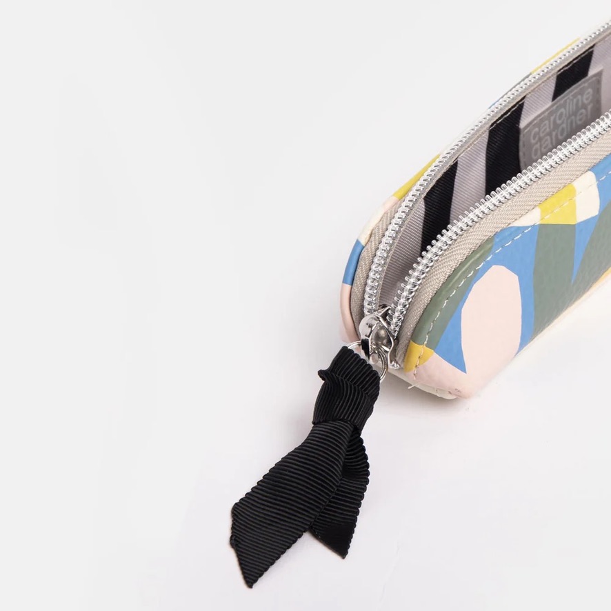 E969CE1E-57AF-4A1F-B7AA-FFFABB0DA368_1_105_c