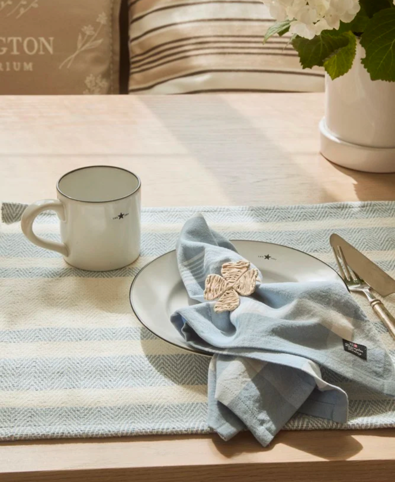 FCD68EB8-A393-4ACC-8647-64CA25D6E705_1_201_a