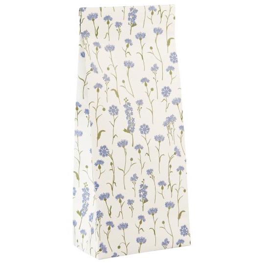 EB64B025-F318-4F5F-A38A-5E7662E6B61C