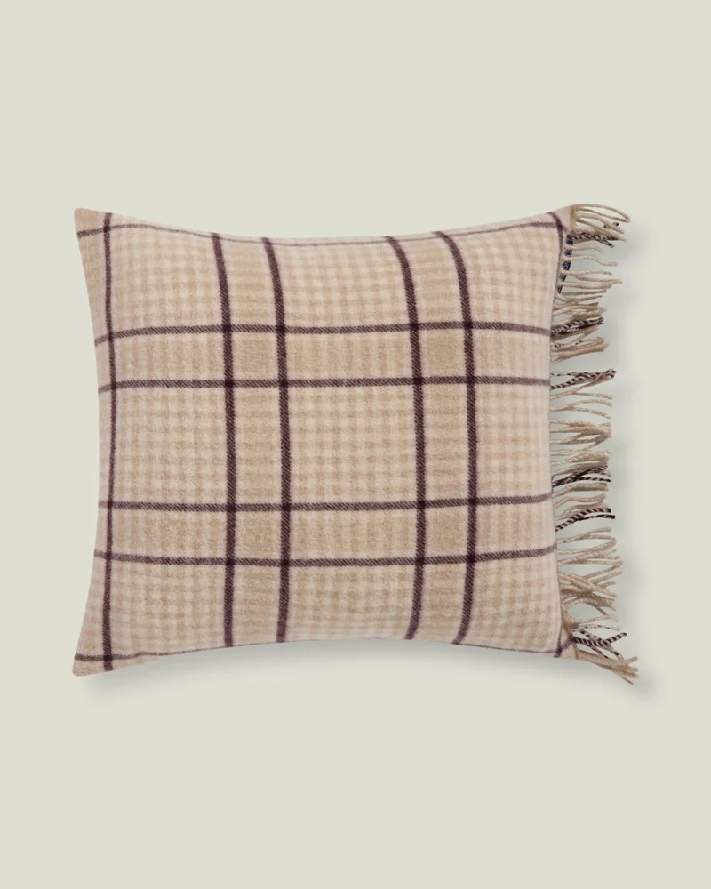 Lexington Kissenbezug aus Wolle in feige / beige kariert mit Fransen 50 x 50 cm
